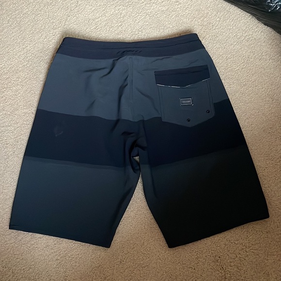 Volcom Stoneys Men’s Swim Trunks. - Picture 8 of 14